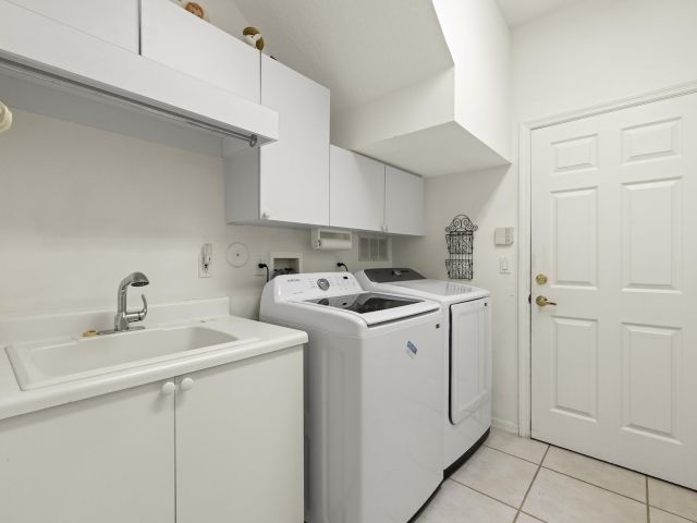 Продажа дома по адресу 10910 Grande Boulevard W - фото 6534156