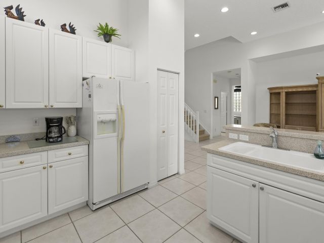 Продажа дома по адресу 10910 Grande Boulevard W - фото 6534163