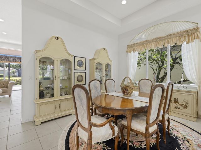 Продажа дома по адресу 10910 Grande Boulevard W - фото 6534169