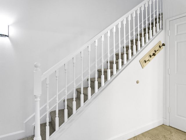 Дом в аренду по адресу 691 Hibiscus Street - фото 6507008