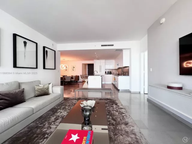 Квартира в аренду номер1003 - фото 6472099