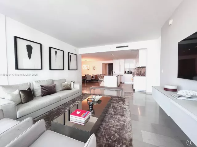 Квартира в аренду номер1003 - фото 6472100