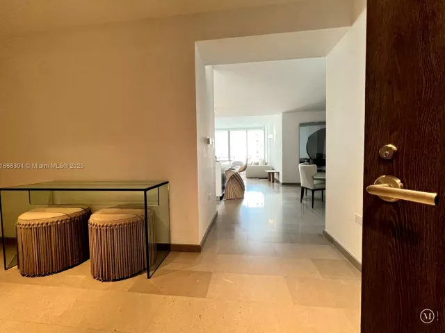 Квартира в аренду номер1003 - фото 6472109