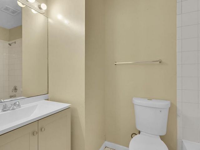 Дом в аренду по адресу 901 10th Street - фото 6507020