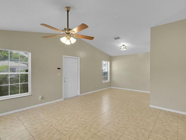 Дом в аренду по адресу 901 10th Street - фото 6507029