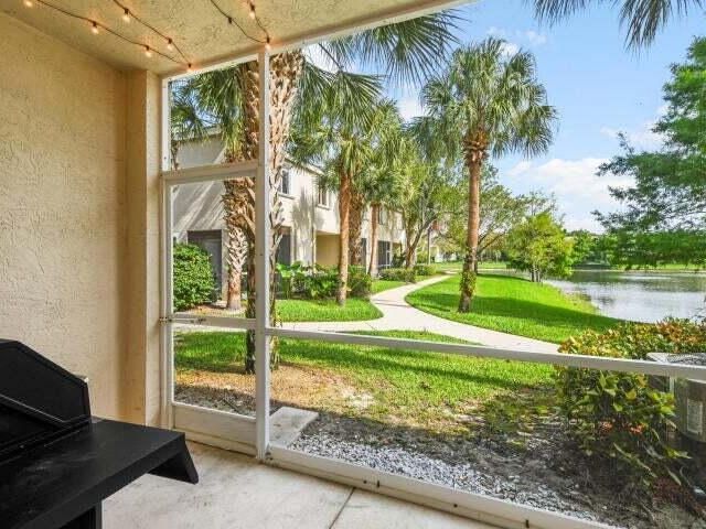 Дом в аренду по адресу 5032 Palmbrooke Circle - фото 6618454