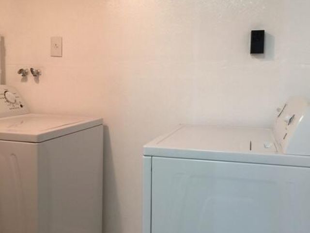 Продажа дома по адресу 629 SE 4th Avenue - фото 6767702