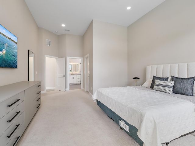 Продажа дома по адресу 8630 Falcon Green Drive - фото 6536092