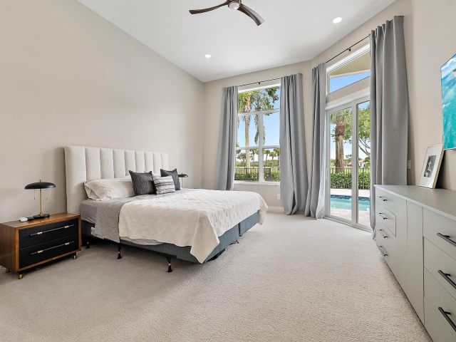 Продажа дома по адресу 8630 Falcon Green Drive - фото 6536094