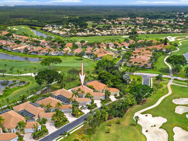 Продажа дома по адресу 8630 Falcon Green Drive - фото 6536110