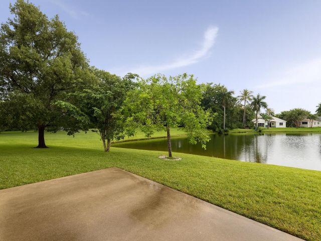 Продажа дома по адресу 182 SW 164th Avenue - фото 6491078