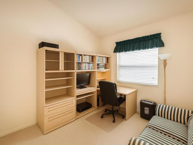 Продажа дома по адресу 182 SW 164th Avenue - фото 6491080