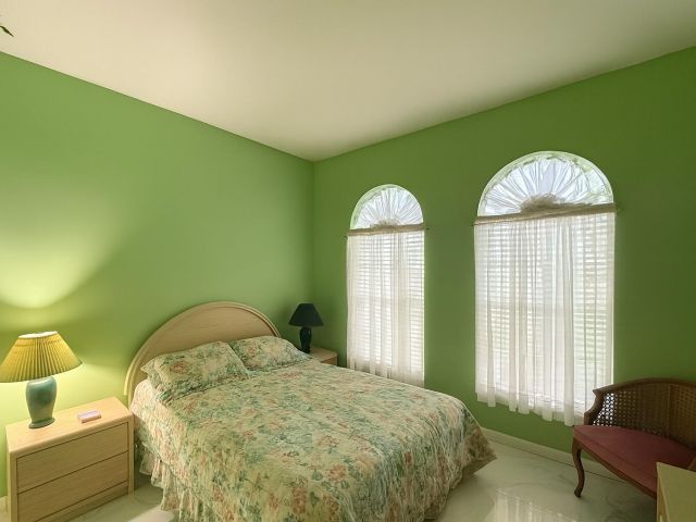 Продажа дома по адресу 182 SW 164th Avenue - фото 6491081