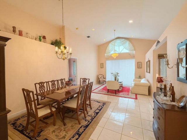 Продажа дома по адресу 182 SW 164th Avenue - фото 6491087