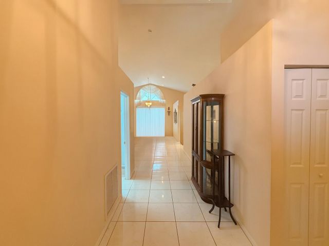 Продажа дома по адресу 182 SW 164th Avenue - фото 6491091