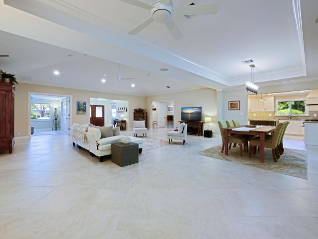 Продажа дома по адресу 4535 Oak Tree Court - фото 6532802