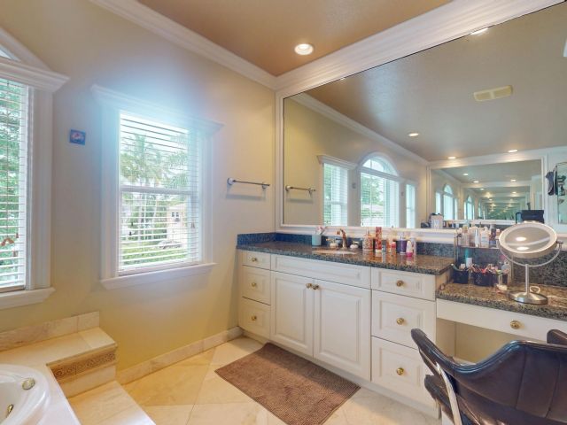 Дом в аренду по адресу 2355 NW 49th Lane - фото 6507652