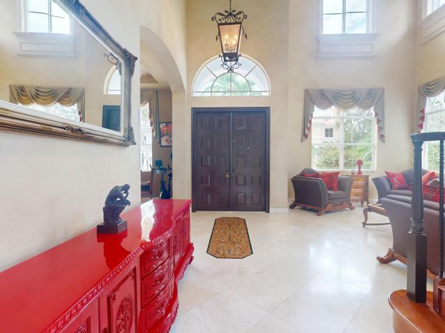 Дом в аренду по адресу 2355 NW 49th Lane - фото 6507659