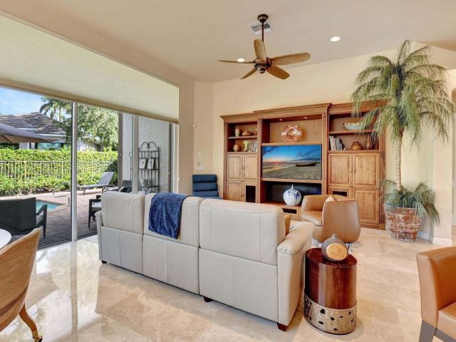 Продажа дома по адресу 7741 Montecito Place - фото 6505419