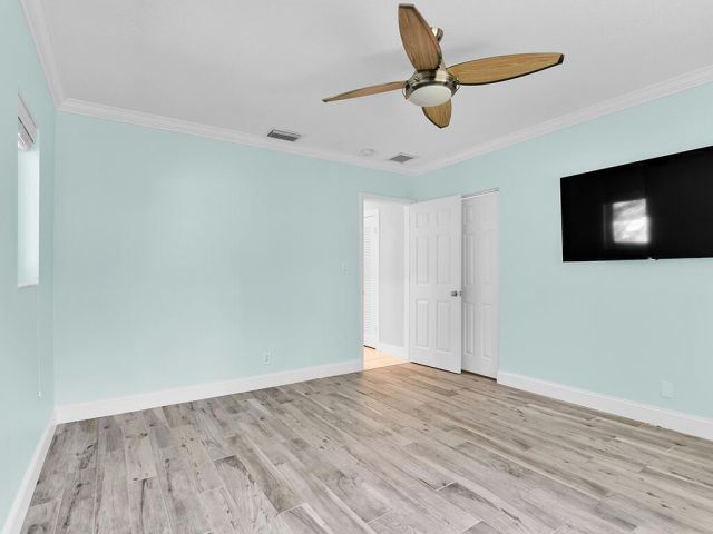 Дом в аренду по адресу 3104 Pierson Drive - фото 6539915