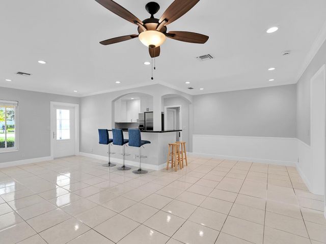 Дом в аренду по адресу 3104 Pierson Drive - фото 6539923