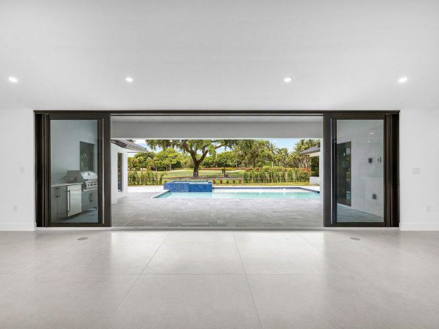 Продажа дома по адресу 16741 Rose Apple Drive - фото 6619993