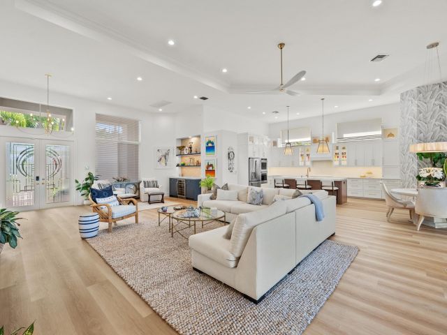 Продажа дома по адресу 9004 Lakes Boulevard - фото 6542847