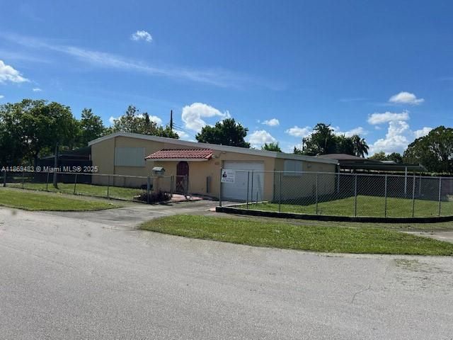 Продажа дома по адресу 620 NW 182nd Ter - фото 7441862