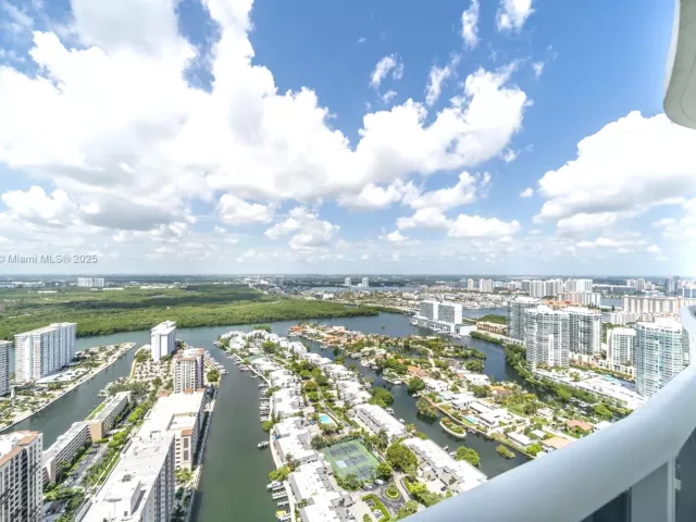 Продажа квартиры #4305 - фото 6484500