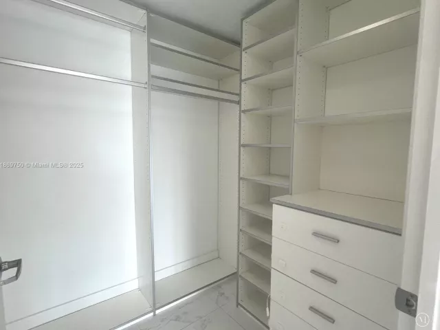 Продажа квартиры #3803 - фото 6999169