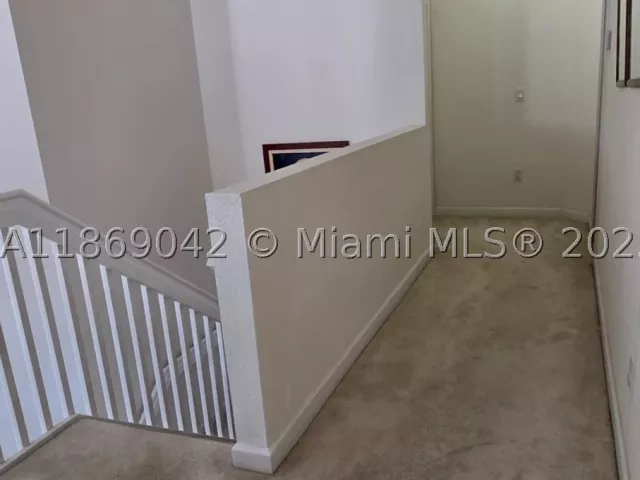 Продажа дома по адресу 16448 SW 67th Ter - фото 9059957