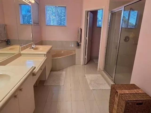 Продажа дома по адресу 16448 SW 67th Ter - фото 9059969