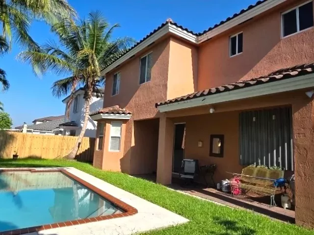 Продажа дома по адресу 16448 SW 67th Ter - фото 9059983