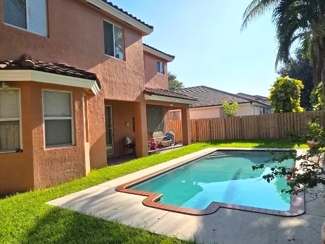 Продажа дома по адресу 16448 SW 67th Ter - фото 9059985