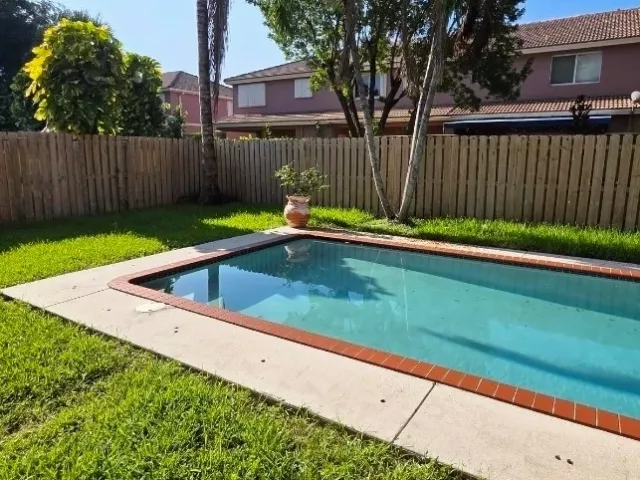 Продажа дома по адресу 16448 SW 67th Ter - фото 9059987
