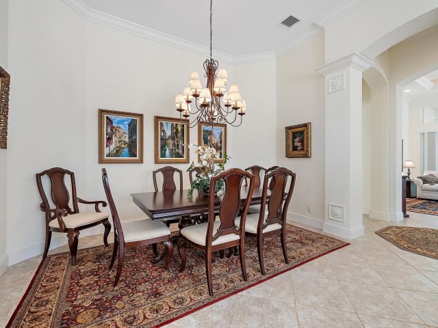 Продажа дома по адресу 8464 Legend Club Drive - фото 6506738