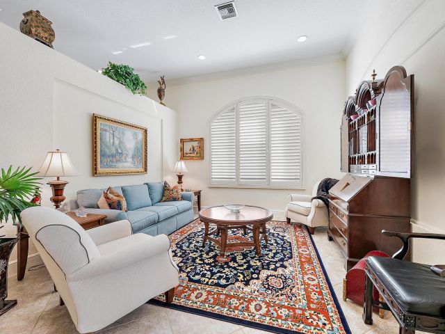 Продажа дома по адресу 8464 Legend Club Drive - фото 6506739