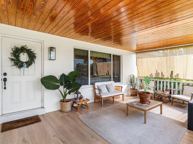 Продажа дома по адресу 499 NE 28th Road - фото 6503390