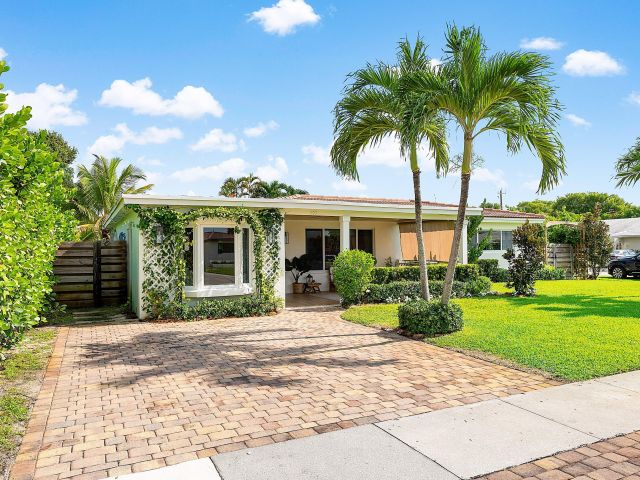 Продажа дома по адресу 499 NE 28th Road - фото 6503392