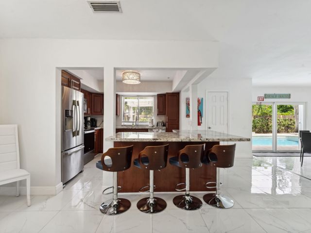 Продажа дома по адресу 1243 Garfield Street - фото 6504474