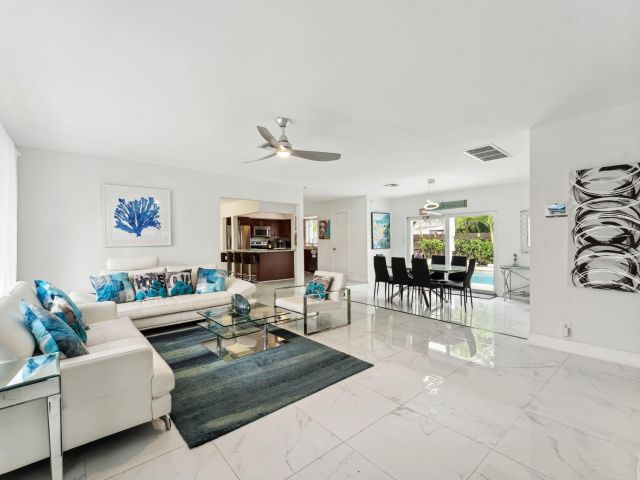 Продажа дома по адресу 1243 Garfield Street - фото 6504475