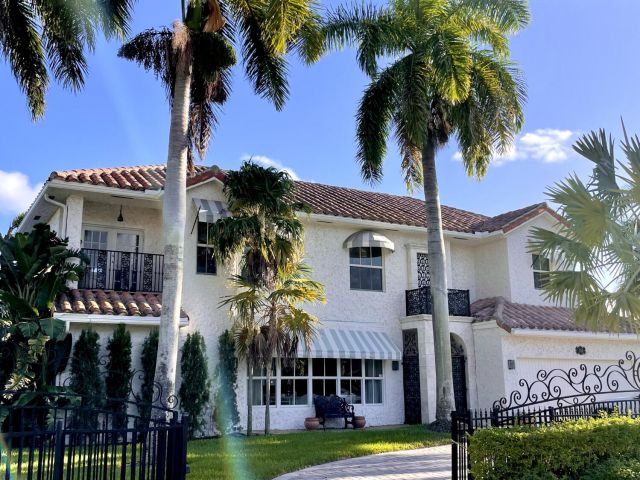 Дом в аренду по адресу 950 Bolender Drive - фото 6513559