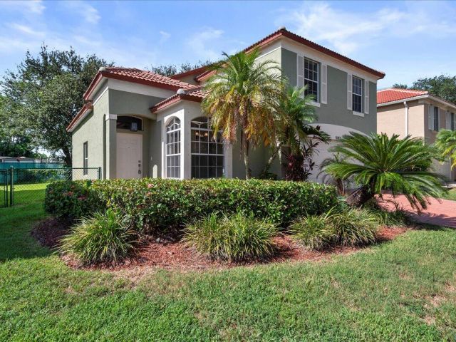 Дом в аренду по адресу 5143 Elpine Way - фото 6483782