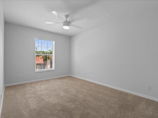 Продажа дома по адресу 5143 Elpine Way - фото 6483786