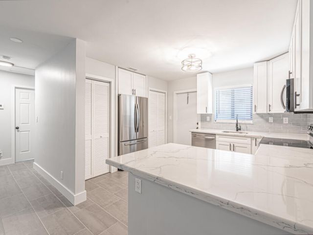 Дом в аренду по адресу 2015 Wilkins Avenue - фото 6506712