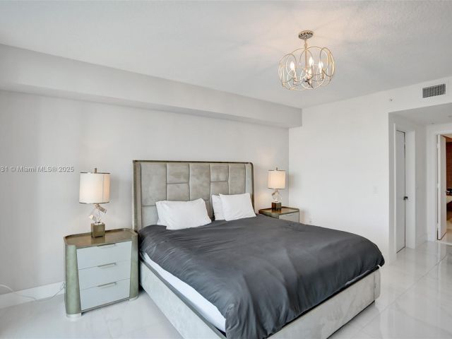 Продажа квартиры #5-1204 - фото 6488274