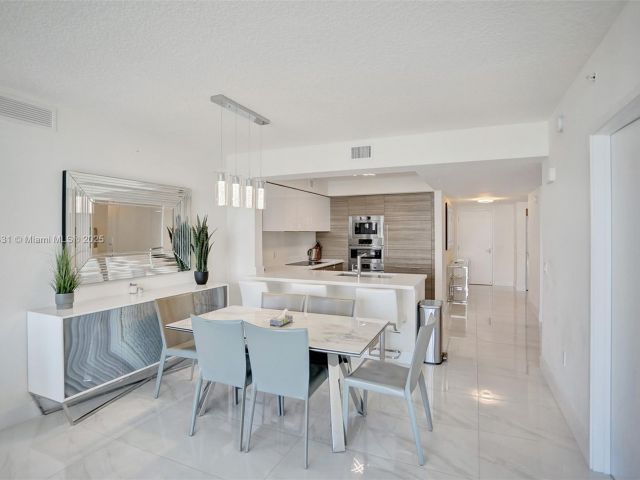 Продажа квартиры #5-1204 - фото 6488279