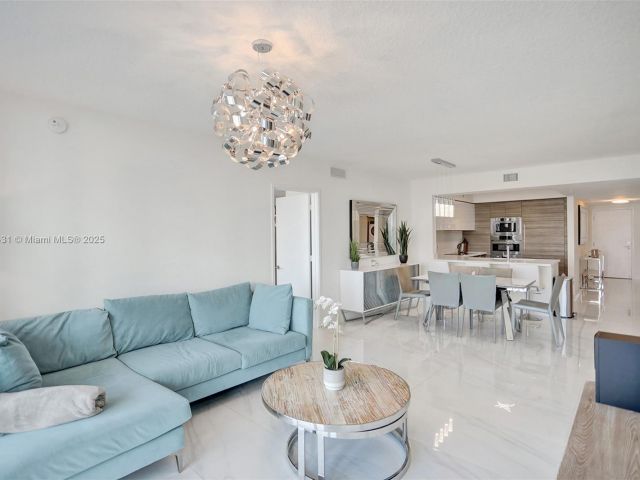 Продажа квартиры #5-1204 - фото 6488281