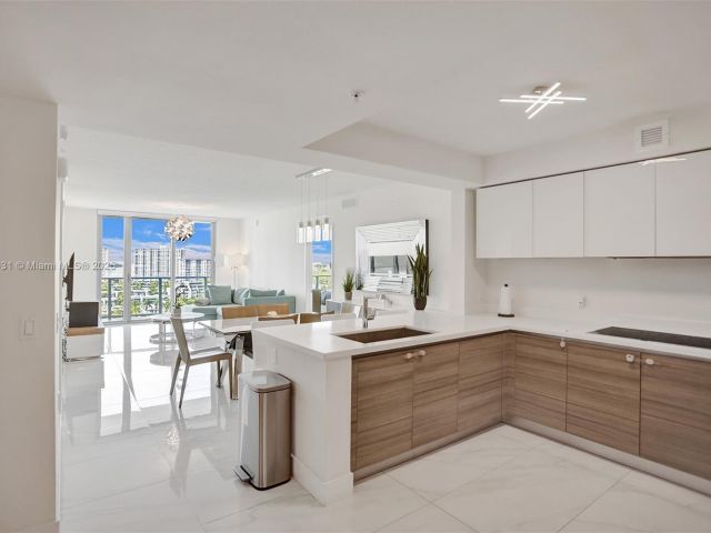 Продажа квартиры #5-1204 - фото 6488288