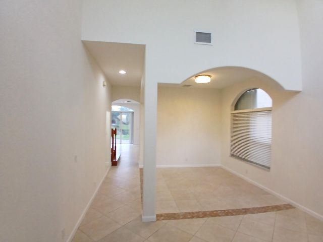 Дом в аренду по адресу 1171 W Magnolia Circle - фото 6540070